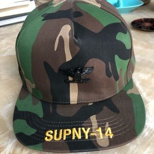 SUPREME New York T. A. R. F. U. SnapBack Cap